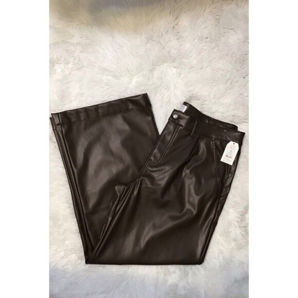 Time & Tru Women’s Faux Leather Pants. High Rise, Wide Legs, Size  18 Very Soft.